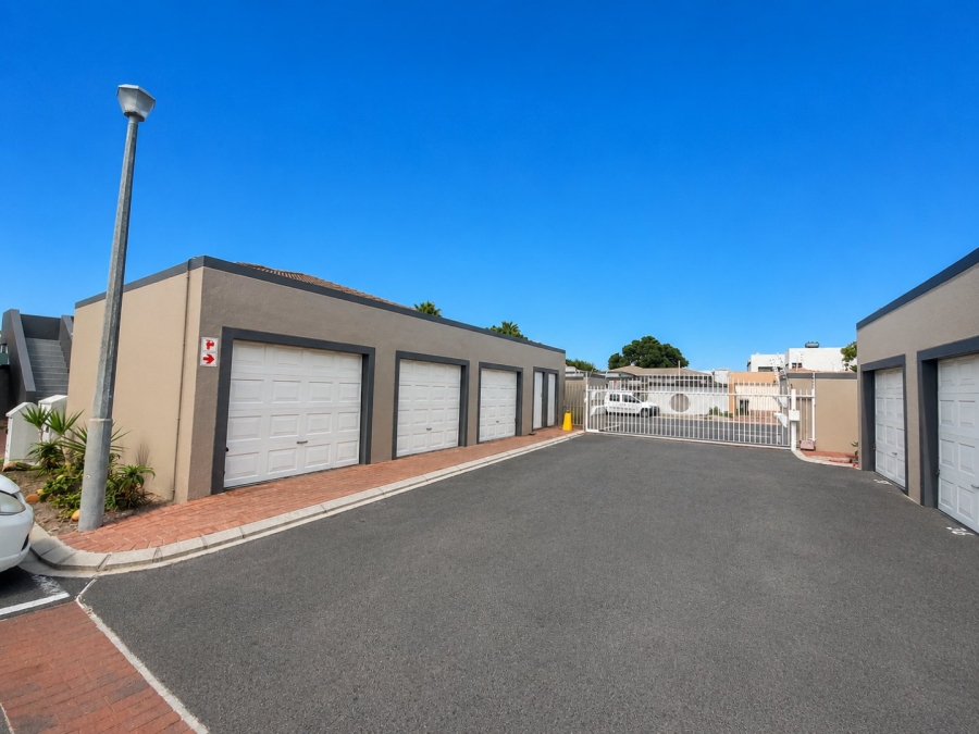 2 Bedroom Property for Sale in Parklands Western Cape